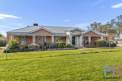 /international/au/400-marong-serpentine-road-leichardt-vic-148618332/