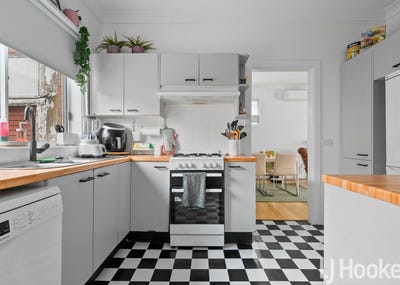/international/au/45-commonwealth-street-west-bathurst-nsw-151215448/