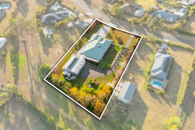 /international/au/70-72-saint-jude-circuit-glenlogan-qld-152479636/