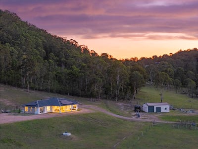 /international/au/104-ebsworth-road-clarence-town-nsw-700403656/