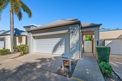/international/au/2036-1-the-vistas-drive-carrara-qld-151579768/
