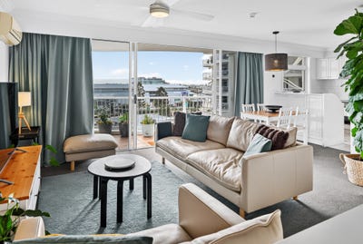 /international/au/2615-24-26-queensland-avenue-broadbeach-qld-152608676/