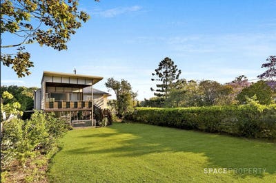 /international/au/35-myla-terrace-tennyson-qld-151157584/