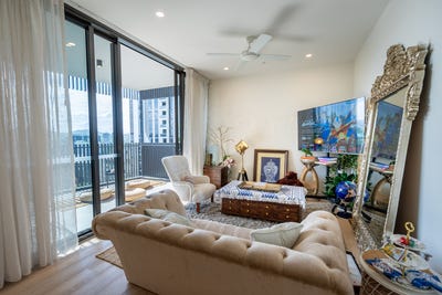 /international/au/20808-19-wilson-street-west-end-qld-151010416/