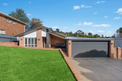 /international/au/48-allambie-way-mount-austin-nsw-151442808/