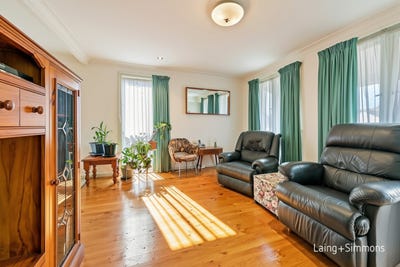 /international/au/12-de-witt-place-willmot-nsw-152078856/
