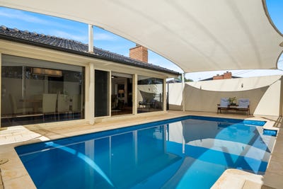 /international/au/62-meakin-terrace-seaton-sa-152331660/