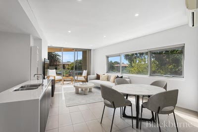/international/au/5-1-hallam-way-rivervale-wa-148525896/
