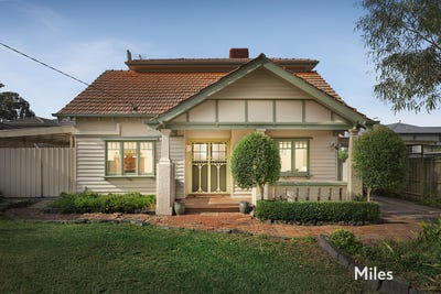 /international/au/10-langs-road-ivanhoe-vic-151318416/