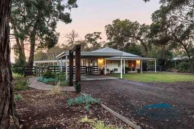 /international/au/209-hendersons-road-hastings-vic-151172820/