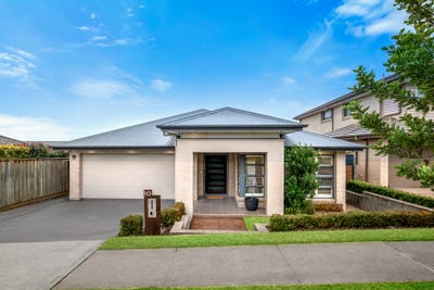 /international/au/10-buckingham-loop-oran-park-nsw-148467008/