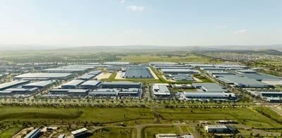 /international/au/merrifield-business-park-mickleham-vic-504986460/