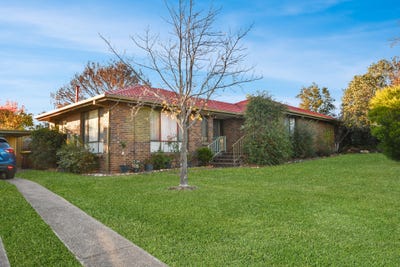 /international/au/27-franklin-street-stawell-vic-151177428/