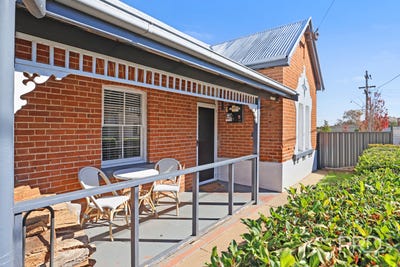 /international/au/37-griffin-avenue-tamworth-nsw-151528304/