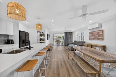 /international/au/5-the-grange-shaw-qld-152542728/