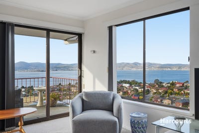 /international/au/1-12-ascot-avenue-sandy-bay-tas-150955460/