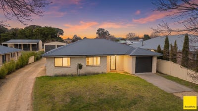 /international/au/71-derby-street-glen-innes-nsw-151524556/