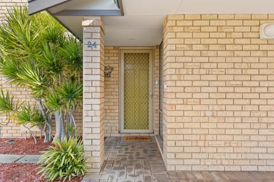 /international/au/24-6-sepia-court-rockingham-wa-148646308/?lang=de