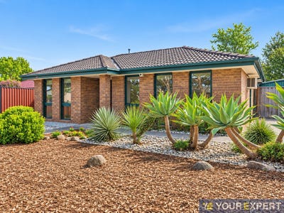 /international/au/5-robyn-court-hampton-park-vic-152502700/