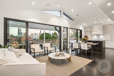 /international/au/24-challinor-street-auchenflower-qld-151952376/