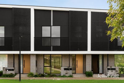 /international/au/3-crick-walk-burwood-east-vic-151319076/