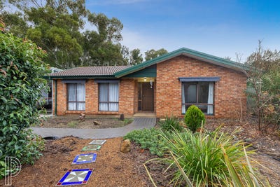 /international/au/19-noarlunga-crescent-bonython-act-151327936/