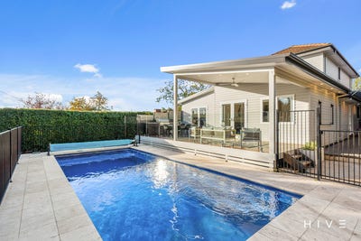 /international/au/14-carmichael-street-deakin-act-151054576/
