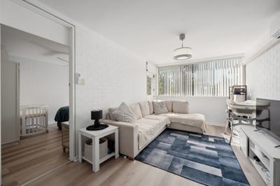 /international/au/5-73-king-george-street-victoria-park-wa-151178332/