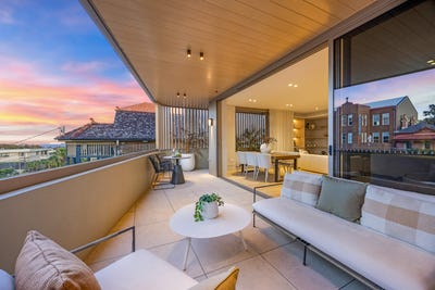 /international/au/2-163-coogee-bay-road-coogee-nsw-152435084/