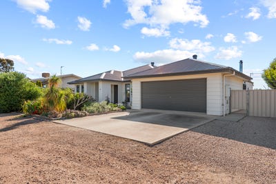 /international/au/17-chapman-road-moonta-bay-sa-152692668/