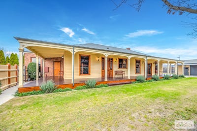 /international/au/29-ollerton-avenue-newborough-vic-148240748/