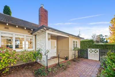 /international/au/11-sheffield-road-bowral-nsw-151305132/