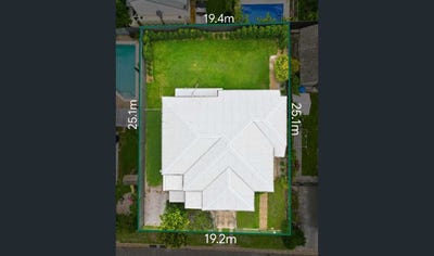 /international/au/27-langdon-avenue-margate-qld-150713388/