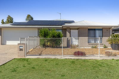 /international/au/34-magpie-drive-cambooya-qld-151585920/