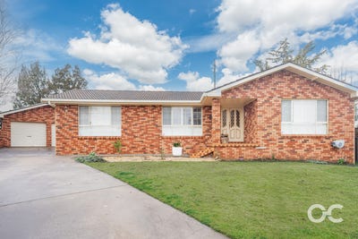 /international/au/4-nancy-place-orange-nsw-151788084/