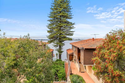 /international/au/3p-4-wingfield-avenue-crawley-wa-152474040/