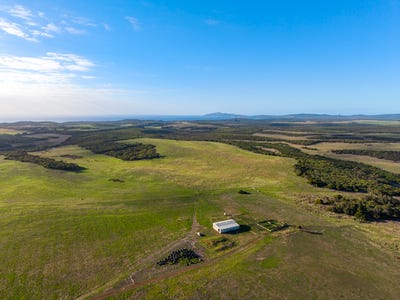 /international/au/582-bluff-creek-road-green-range-wa-700399960/