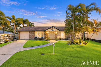 /international/au/27-indica-crescent-regents-park-qld-152464464/