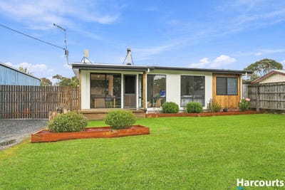 /international/au/13-tramway-street-port-franklin-vic-152627164/