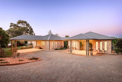 /international/au/10-hawksview-road-wirlinga-nsw-152660084/
