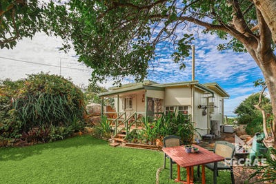 /international/au/85-williams-street-bowen-qld-151306636/