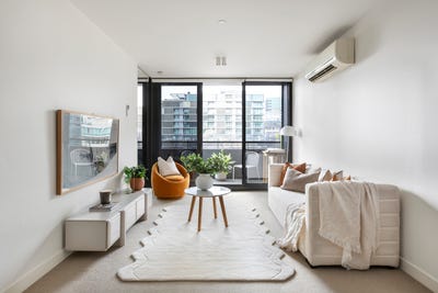 /international/au/517-74-queens-road-melbourne-vic-151274652/