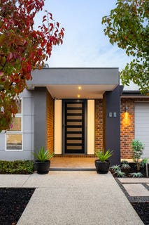 /international/au/35-bronte-crescent-doreen-vic-148126916/