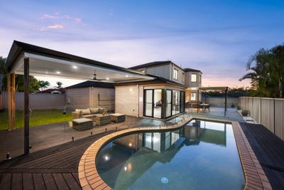 /international/au/35-lillywood-circuit-molendinar-qld-151228952/