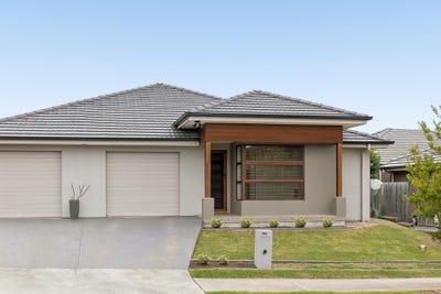 /international/au/18a-davidson-street-oran-park-nsw-152428036/