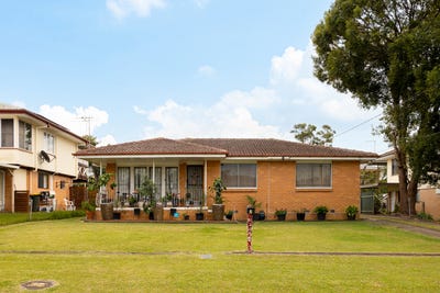 /international/au/7-westcliffe-street-banyo-qld-148608368/