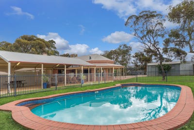 /international/au/197-tarcoola-street-renmark-sa-150895488/
