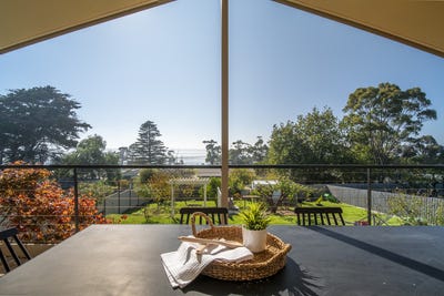/international/au/22-palmer-street-corinella-vic-151208408/