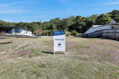 /international/au/54-jackson-street-sarina-qld-204547412/