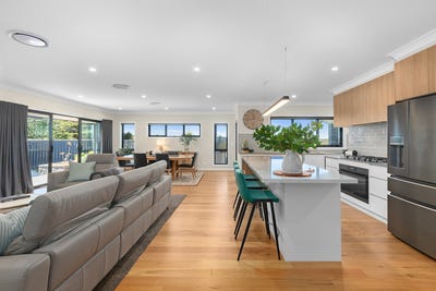 /international/au/16-alkoomi-place-cooma-nsw-150822780/